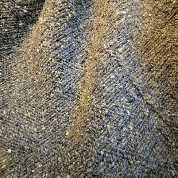 Women's Sherpa 'Yuden' Pullover Sweater - Picture 7 of 16